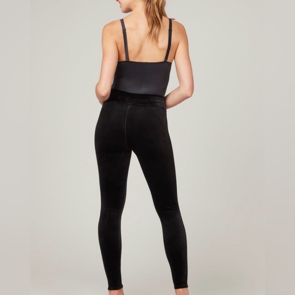 Spanx NWT Velvet Legging High Waisted Tummy Control Stretchy Black Medium - Picture 3 of 6